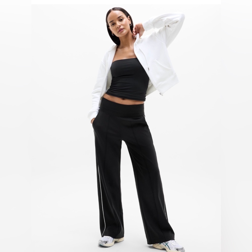 Athleta Black Wide Leg Pants with White Side Stripe Like New
